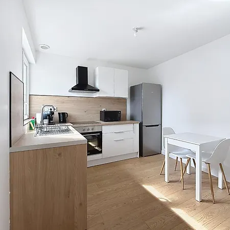 Apartment 8c - L'urban
